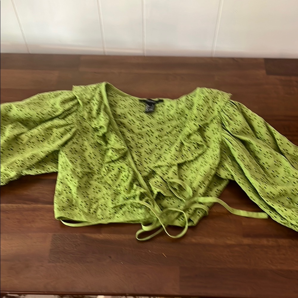 Forever 21 Green Ruffled Tie Front Crop Blouse